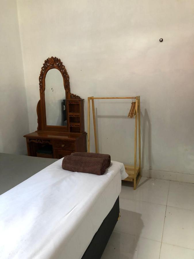 Trinadhi * Tabanan (Bali)